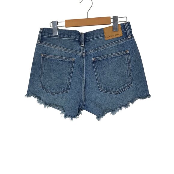 Aritzia Denim Forum EX- Boyfriend Short Size 26 - Picture 5 of 9
